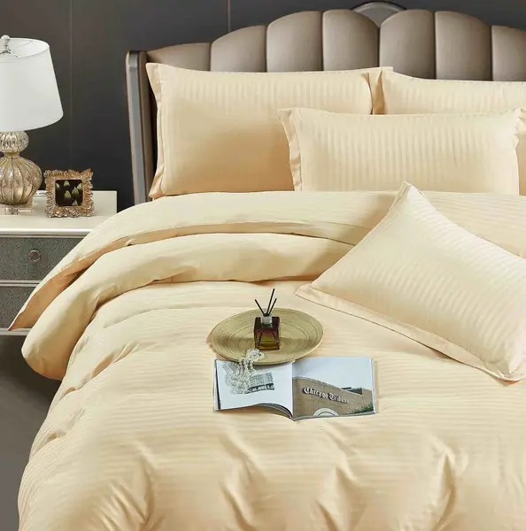 Lenjerie HoReCa, pat dublu, Damasc Finetat Deluxe, 6 piese, crem