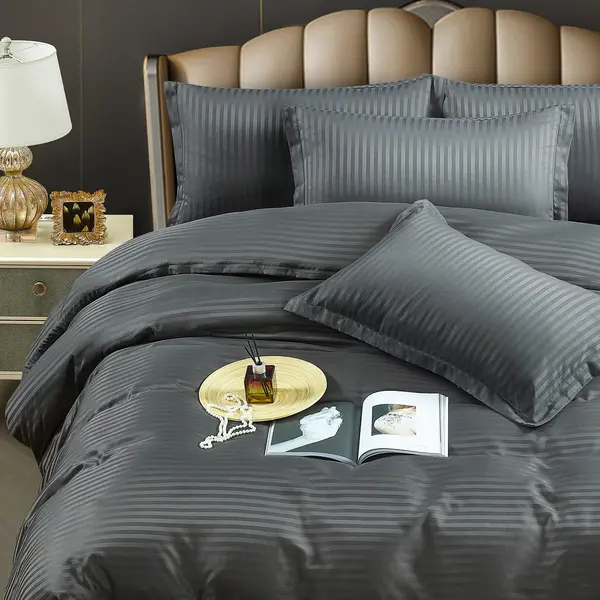 Lenjerie HoReCa, pat dublu, Damasc Finetat Deluxe cu Elastic, 6 piese, Jojo Home, Gri inchis