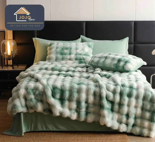 Lenjerie Luxury Pat Dublu, Jojo Home, ExtraPufoasa, din Blanita Artificiala tip Iepure, 6 piese, Menta degrade