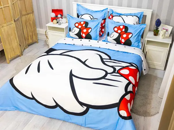 Lenjerie pat dublu (140x200cm, 160x200cm, 180x200cm), FINET, 6 piese, IDENTICA CU POZA, Alb, Bleu, Mickey si Minnie