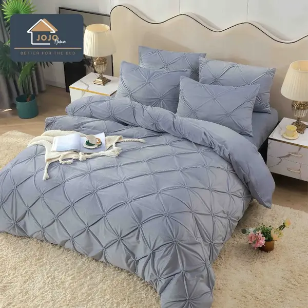 Lenjerie pat dublu, Catifea Deluxe, cu pliuri brodate, 4 piese, Jojo Home, Gri