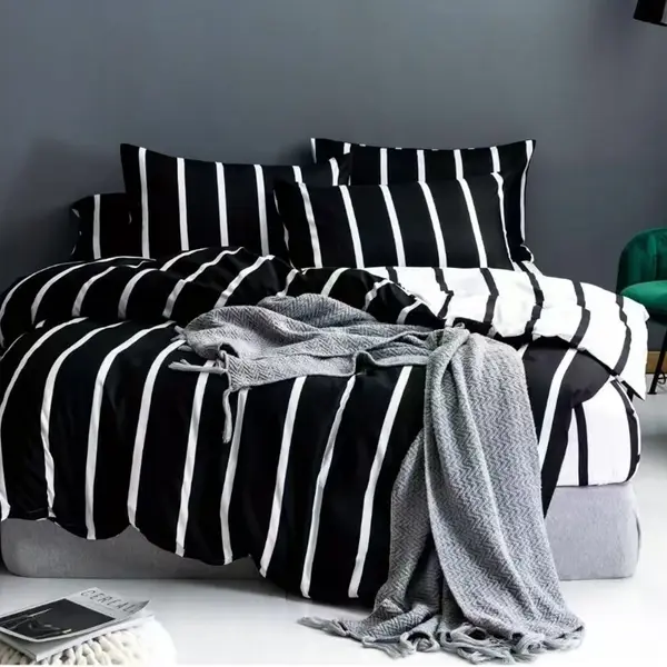 Lenjerie Pat Dublu Cu Elastic Bumbac Satinat - 3 Bucati 219 Lei - Alb Negru Dungi