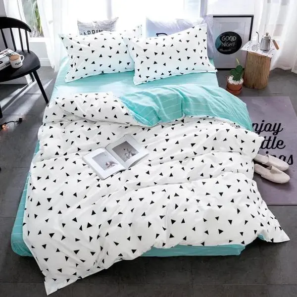 Lenjerie Pat Dublu Cu Elastic Bumbac Satinat - 3 Bucati 219 Lei - Alb Forme Geometrice