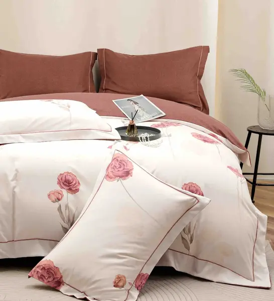 Lenjerie pat dublu, FINET DeLuxe, 6 piese, cu ELASTIC, Jojo Home, Cutie Eleganta, Roz, Maroniu, Flori