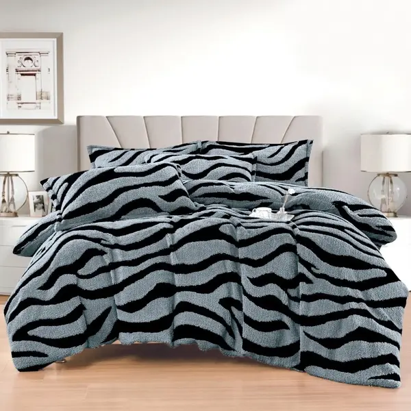 Lenjerie pat dublu, Super Pufoasa COCOLINO Sherpa, cu ELASTIC, 4 piese, Gri Albastrui, Zebra Print