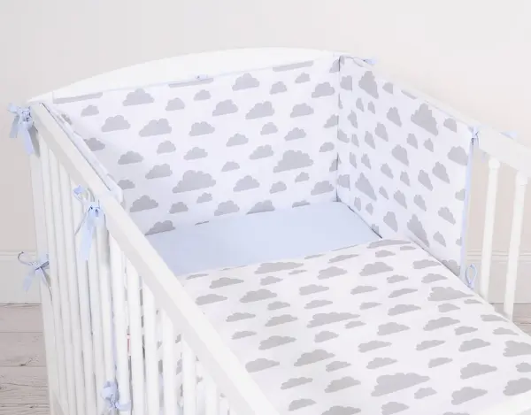 Lenjerie patut 3 piese cu protectie laterala si doua fete Clouds Gray Blue