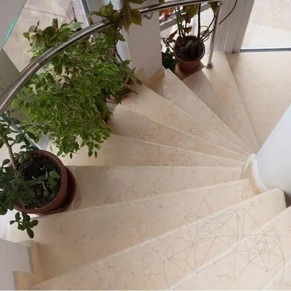 Limestone Sunny Dream Polisata, 2 cm (doar interior) – Blaturi, Trepte, Glafuri si Piese Personalizate