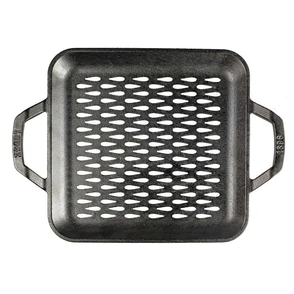 Lodge Tava patrata cu doua manere si gauri perforate pentru gratar Chef Collection Lodge 28 cm L-C11SGT