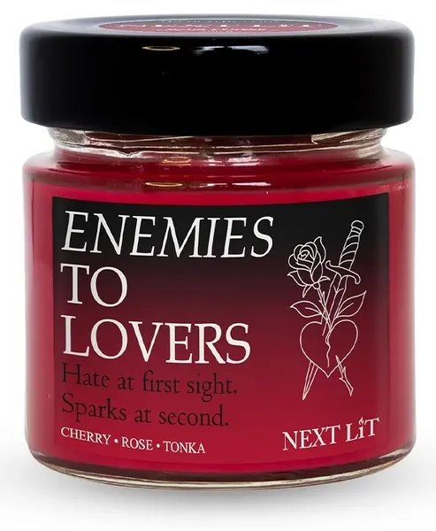 Lumânare parfumată Next Lit Burning Tropes - Enemies to Lovers, 180 g