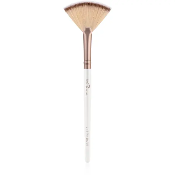 Luvia Cosmetics Elegance Fan Brush pensulă în formă de evantai 211 1 buc