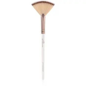 Luvia Cosmetics Elegance Fan Brush pensulă în formă de evantai