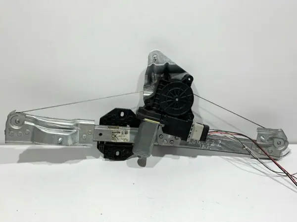 Macara geam electric cu motoras stanga fata 807211440R Dacia Logan 2 (2012-2017)