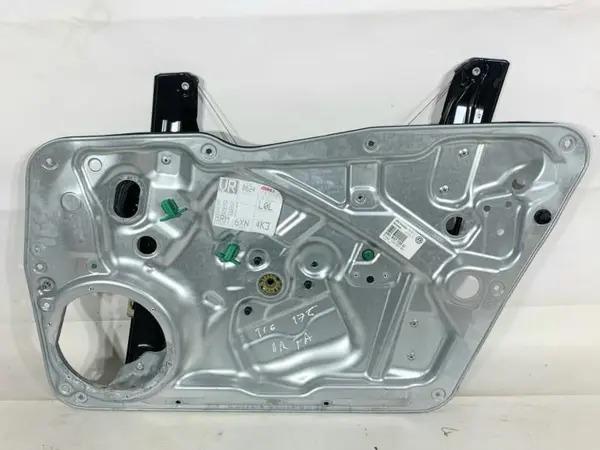 Macara geam electric dreapta fata 5N0837756 Volkswagen Tiguan (2007-2011)