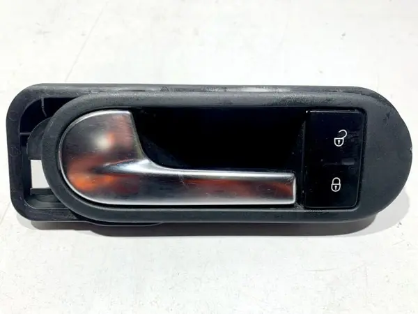 Maner usa interior stanga fata 5M0837197 Volkswagen Golf 5 Plus (2004-2008)