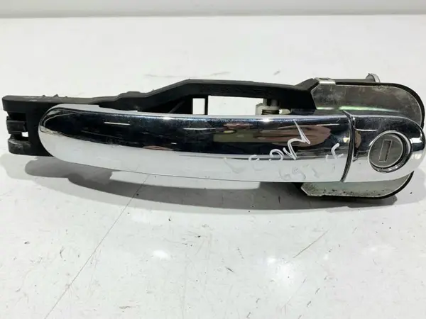 Maner usa stanga fata culoare argintie - lx7w Seat Leon 2 facelift (2009-2012)