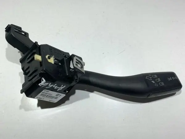 Maneta semnalizare 8P0953513E Audi A3 (2003-2008) [8P1]