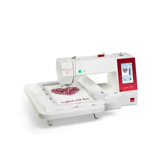 Masina de brodat Elna eXpressive 830L CE, 180 modele broderii, 6 fonturi, 1 alfabet, 860 ipm, Ecran LCD (Alb)