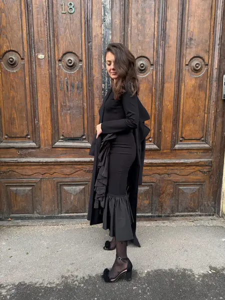 MeiMeij Rochie Neagră Elegantă - S INTL