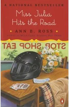 Miss Julia Hits the Road - Ann B. Ross