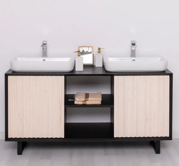 Mobila baie cu 2 usi, 2 lavoare si baterii sanitare- inclus in preti 'Slatted' - Culoare Corp_P003 - Culoare Usi_P095 - DUBLU CO cu finisaj Vopsit