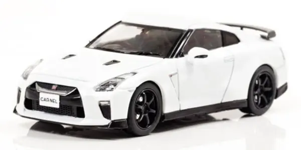 Model de colecție Carnel Modern: Automobile - Nissan GT-R Track edition engineered by Nismo (R35), perlă alb strălucitor, 2017