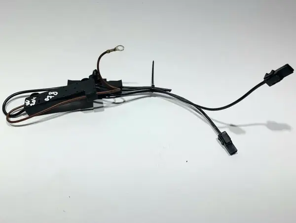 Modul amplificator antena A2048708490 Mercedes C-class facelift (2011-2015) [w204]