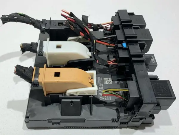 Modul confort 3AA937087N Volkswagen Passat B7 (2010-2014) 2.0 tdi CFFB