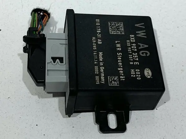 Modul control lumini 8X0907357E Audi Q3 (2011-2017) [8U] 2.0 tdi CUVC