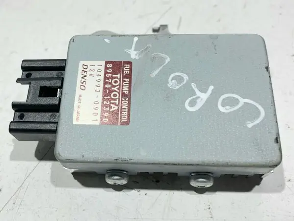 Modul / releu pompa combustibil 89570-12390 Toyota Corolla (2012-2018) 1.6 benzina 1ZRFAE
