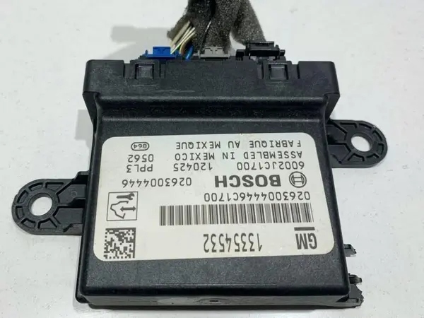 Modul senzori parcare 13354532 Opel Astra J facelift (2012-2015)