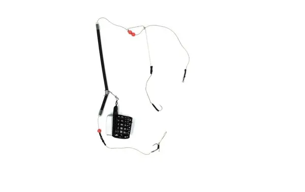 montura pescuit Accesorii pescuit > Nada si momeli profesionala cu cosulet si 2 carlige legate