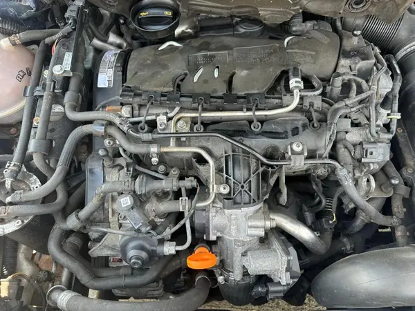 Motor complet fara anexe CBBB Volkswagen Tiguan (2007-2011) 2.0 tdi ; 2.0 tdi CBBB; CBBB