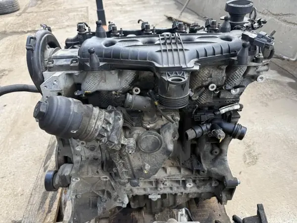 Motor complet fara anexe D5244T14 Volvo XC70 2 (2007-2016) 2.4 D D5244T14