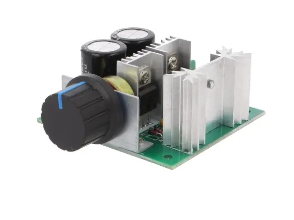 Motor pentru control DC avand curent continuu de ieşire pe canal: 8A