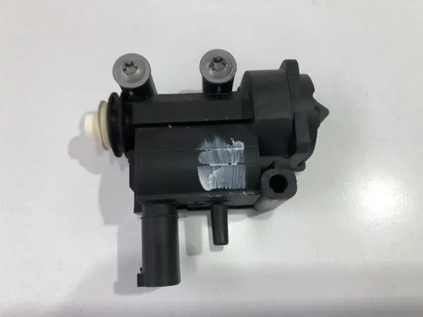 Motoras deschidere rezervor 6985882 BMW X5 (2007-2013) [E70]