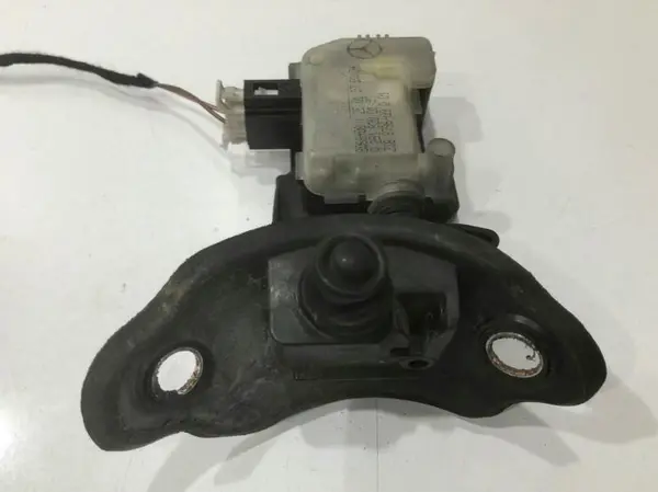 Motoras deschidere rezervor a2518200197 Mercedes S-Class (2005-2009) [W221]