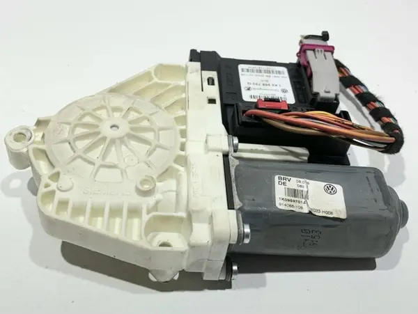 Motoras macara geam cu modul stanga fata 1K0959793Q Volkswagen Caddy 3 facelift (2010-2015)