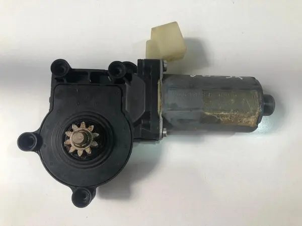 Motoras macara geam dreapta fata 0130821761 Volvo XC90 (2002-2006)