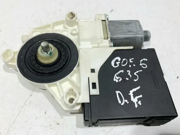 Motoras macara geam dreapta fata 1K5837402BD Volkswagen Golf 5 (2004-2009)