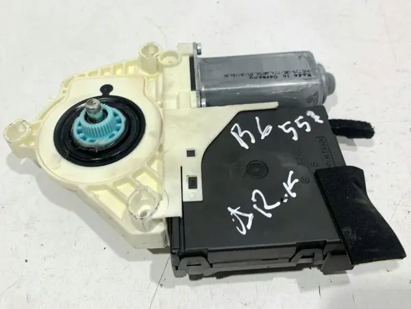 Motoras macara geam dreapta fata 3C1837462L Volkswagen Golf 5 (2004-2009)