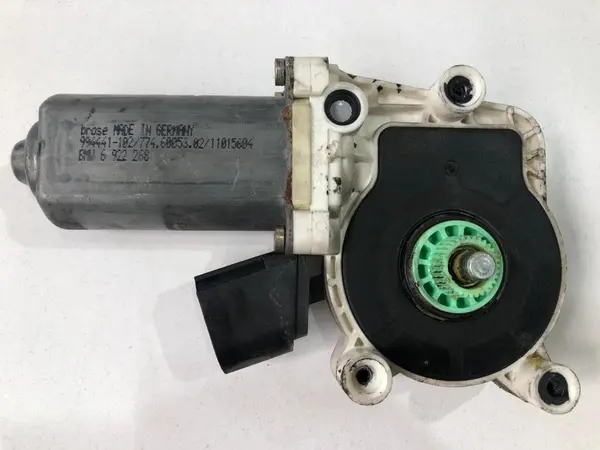 Motoras macara geam dreapta fata 6922268 BMW Seria 5 (2004-2010) [E61]