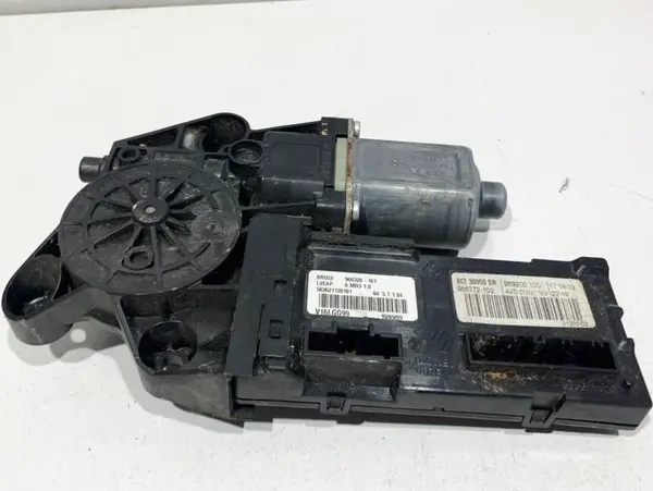 Motoras macara geam dreapta fata 807300005R Renault Megane 3 (2008-2012)