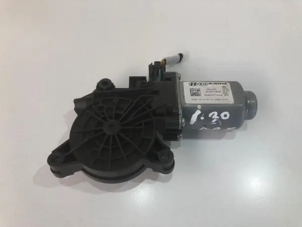 Motoras macara geam dreapta fata 82460-G3000 Hyundai i30 (2016-2020)