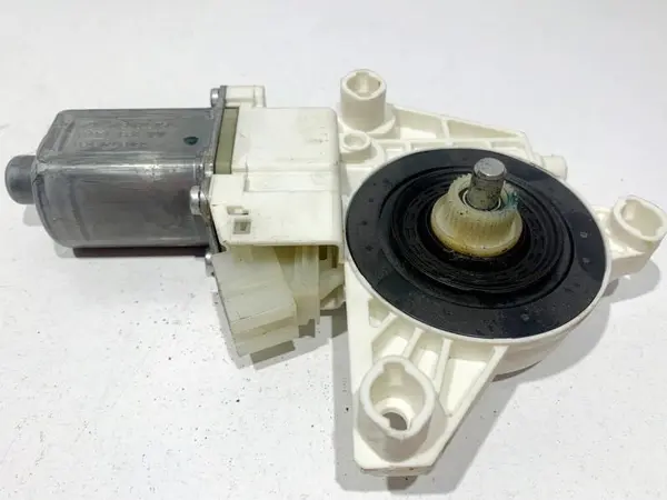 Motoras macara geam dreapta fata A1669060201 Mercedes GL (2013-2019)[x166]
