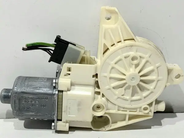 Motoras macara geam dreapta fata A2048200242 Mercedes E-Class (2009-2016) [W212]