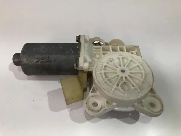 Motoras macara geam dreapta fata a2118203042 Mercedes E-Class (2002-2008) [W211]