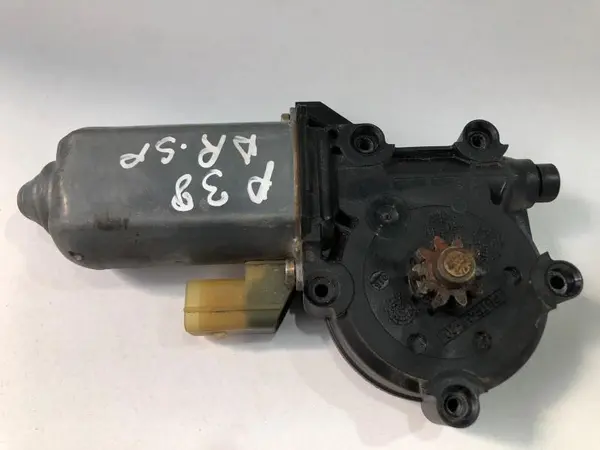 Motoras macara geam dreapta spate 0130821317 Land Rover P38