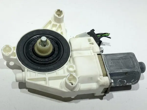 Motoras macara geam dreapta spate 0130822504 Mercedes E-Class (2009->) [W212]