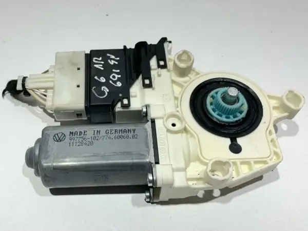 Motoras macara geam dreapta spate 1K0959704AL Volkswagen Tiguan (2007-2011)