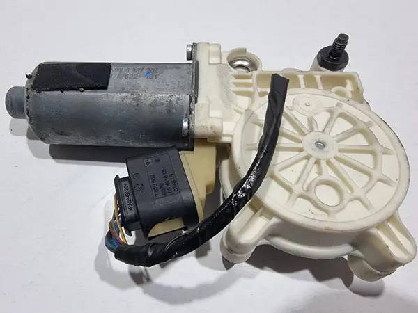 Motoras macara geam dreapta spate 6967262 BMW X5 (2007-2013) [E70]
